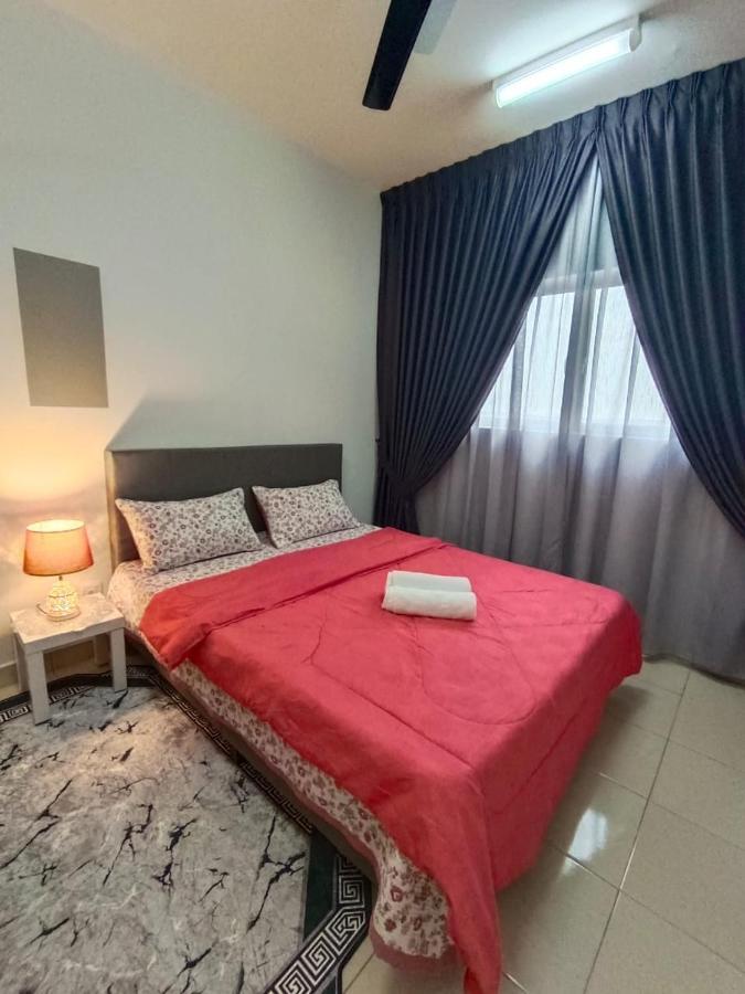 E. R Homestay 3R2B Nearby Klia Sepang Exterior foto